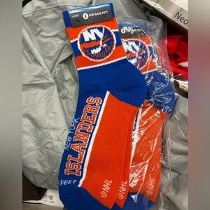 NY Islanders socks L